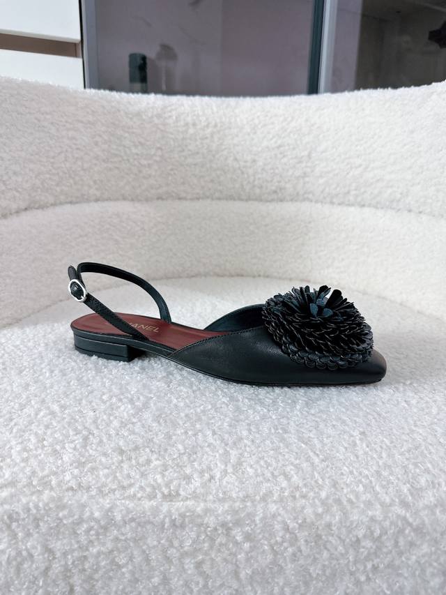 飞机盒+10 代购级｜Chanel 香奈儿26 A 官网最新款平跟凉鞋 专柜同源 原版复刻 所有材质均按原版定制 购入正品1:1开发 面料可选高级羊皮 漆皮 内