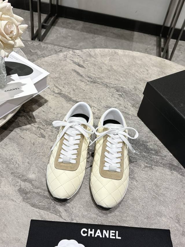 Chanel香奈儿菱格纹棒球鞋 网球鞋 黑白 熊猫配色 休闲 运动鞋 原版购入开发 做货 小香最新隐藏款网球鞋软菱格纹 柔软小羊皮配搭大鞋舌和经典双C Logo