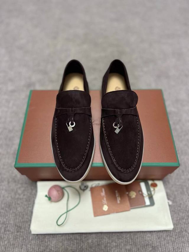 工厂p价p 0新颜色.原版购入，1：1折解开发 Loro piana专业模特试脚、品质代购级别、 秒杀市面普货、欢迎肆意对比、原版包装。 面料：意大利进口高丝光