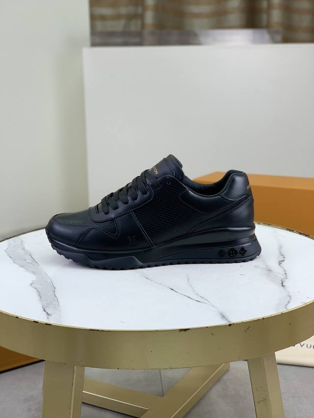 工厂p价p 实价 Louis Vuitton 原单 新款Lv路易威登 * 顶级版本 Lv经典潮鞋！选用进口原版牛皮 水染牛皮内里.最新款原版耐磨Tpu组合大底！