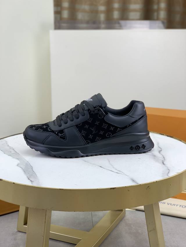 工厂p价p 实价 Louis Vuitton 原单 新款Lv路易威登 * 顶级版本 Lv经典潮鞋！选用进口原版牛皮 水染牛皮内里.最新款原版耐磨Tpu组合大底！