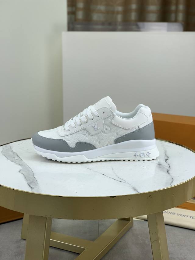 工厂p价p 实价 Louis Vuitton 原单 新款Lv路易威登 * 顶级版本 Lv经典潮鞋！选用进口原版牛皮 水染牛皮内里.最新款原版耐磨Tpu组合大底！