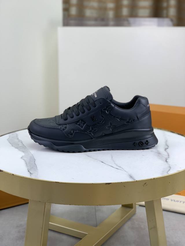 工厂p价p 实价 Louis Vuitton 原单 新款Lv路易威登 * 顶级版本 Lv经典潮鞋！选用进口原版牛皮 水染牛皮内里.最新款原版耐磨Tpu组合大底！