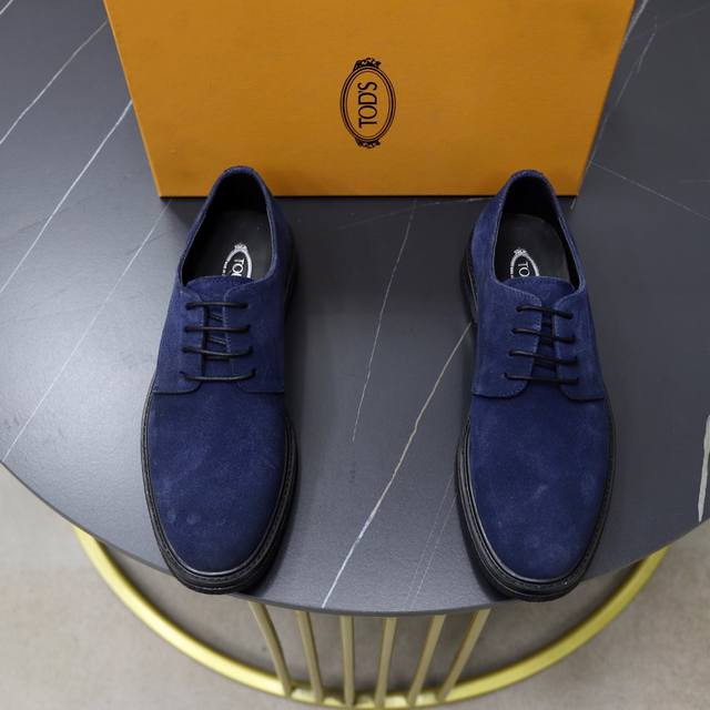 出厂价pp： 顶级原单 品牌：托德斯Tod S 标准码：男码38-44 45可以定做 等级：官网同款 材料：原版牛皮 牛皮内里 原版耐磨柔软大底 款式类别：年轻