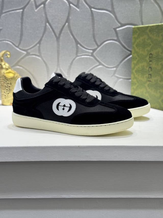 Gucc* 原单品质 古奇！官网全球首发 鞋面采用牛皮拼接帆布+绵羊内里制作，让行走更加便捷舒适！独家新款惊世之作，与官方的质量相比美的1：1复刻 ！打造时尚个