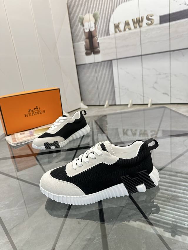 售 价: 广州货 商品商标: Hermè* 爱马仕* 低帮休闲鞋 正码码数: 35-45. 可订做46 情侣款 商品材料：鞋面专柜原版布料拼接磨砂皮，舒适透