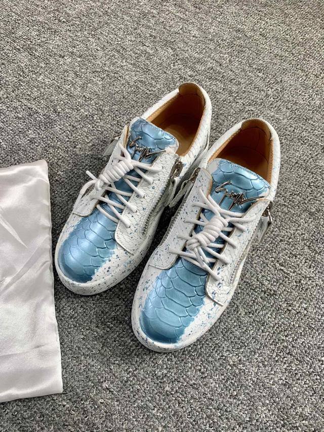 定做款实价 低帮蛇纹泼墨！最新最高版本！重新开模定制！ 里外全牛皮 情侣款Giuseppe Zanotti 朱塞佩 萨诺第 高端单品原版高档合金属饰扣，头层小牛