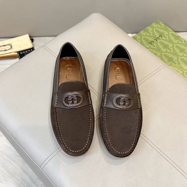 工厂p价 古奇男士豆豆鞋 2025官网同步 高端品质 市场顶级版本 进口头层磨砂皮黑色牛里垫脚水染棕牛里。 黑色进口磨砂皮 尺码38-45