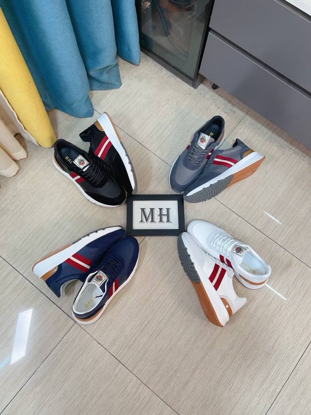 出厂价p 必爆款 Bally巴利 最新款，鞋面选用进口牛皮羊皮内里，最新运动风设计风格！舒适透气，鞋底：原版舒适耐磨大底！数码：38-44