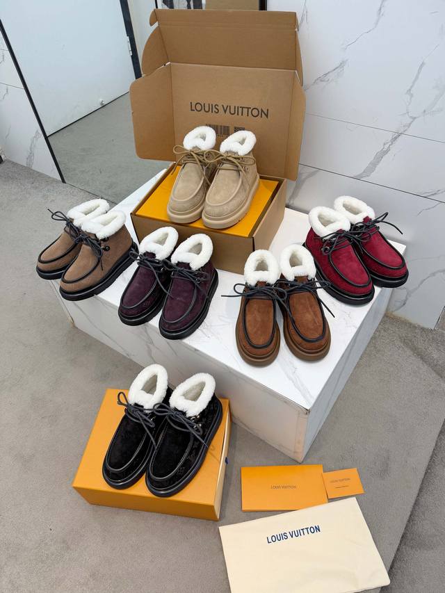 工厂p价 女装女鞋 运动原单 50-42 42订做不退换 Louis Vuitton秋冬最新毛靴 2025Lv走秀款 鞋面：进口高丝光牛皮压花工艺 内里：毛 里