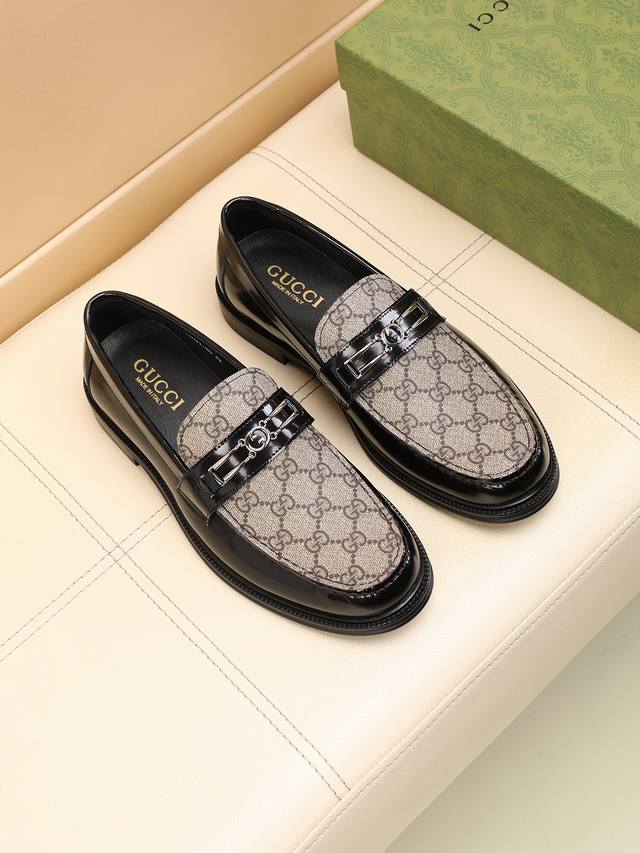 调工厂p价 男装男鞋 运动原单 Gucci 古奇 里 爆款豆豆鞋顶端品牌奢侈，顶级～质量 ，最新時尚豆豆鞋 ..鞋面選用原版头层牛皮制造. 全头层水染皮内里 。