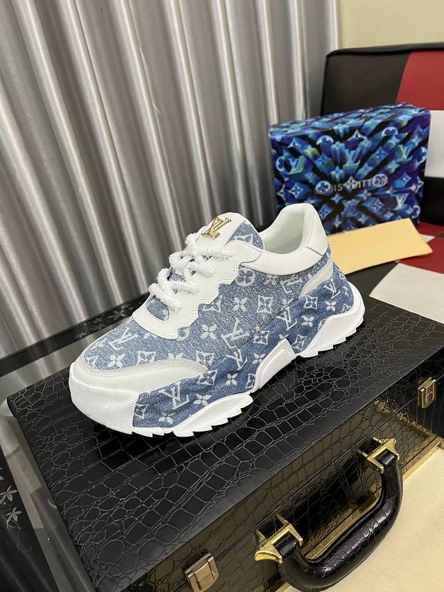 出厂价pp： Loui* Vuitto* Lv新款高邦运动休闲鞋 进口头层牛皮进口羊皮内里高档舒适，原版大底轻盈耐磨！纯手工制作，细节决定品质！码数：38-44