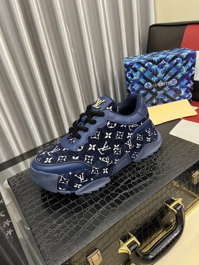 出厂价pp： Loui* Vuitto* Lv新款高邦运动休闲鞋 进口头层牛皮进口羊皮内里高档舒适，原版大底轻盈耐磨！纯手工制作，细节决定品质！码数：38-44