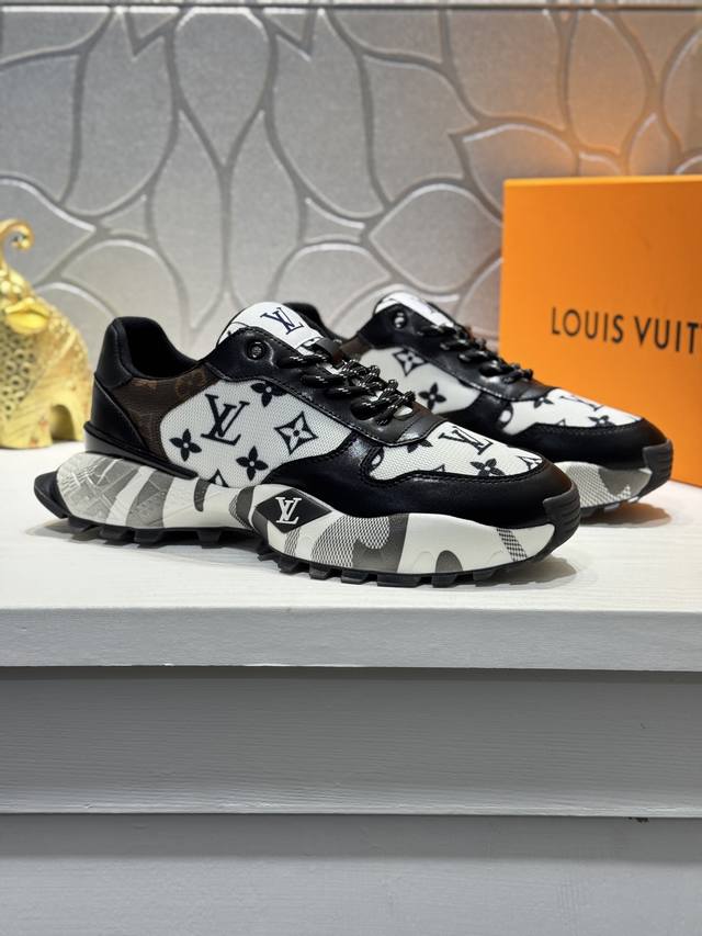 Loui* Vuitto* 顶级原单 路易威登 潮流时尚不失低调男士休闲鞋，鞋面Lv牛皮，舒适透气，网布内里，原版橡胶大底，二色可选~型男必备。 实价 Size