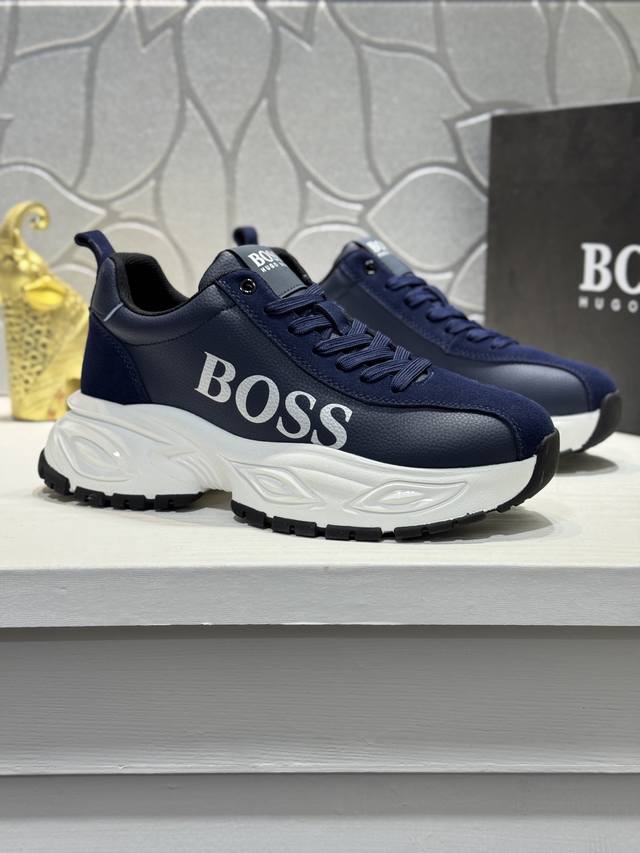 Bos＊ 男士精品 Boss 运动男鞋，本款是官方主打经典款，1:1质量，原厂名师制作，采用牛皮羊皮内里，舒适完美楦型，大方时尚的设计，吸引了众多消费者的追捧，