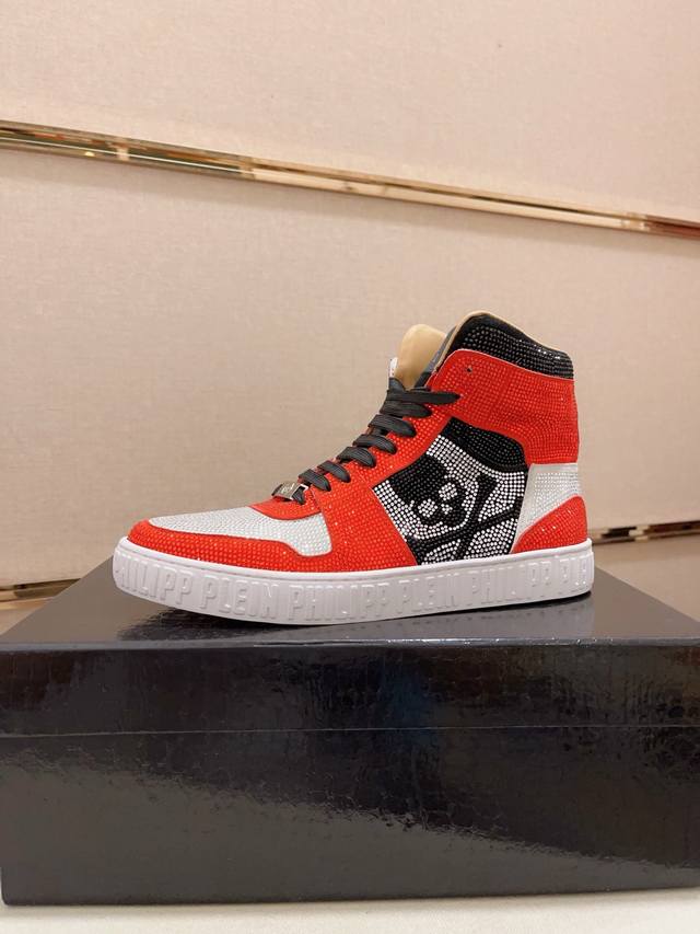 工厂p价 pp 顶级代购男士专柜同步发售 全进口意大利牛皮内里 原厂特供原版底，独家活动成型底超级舒适，原厂跟单货，高品质，可随意进出专柜，欢迎对比 码数39-