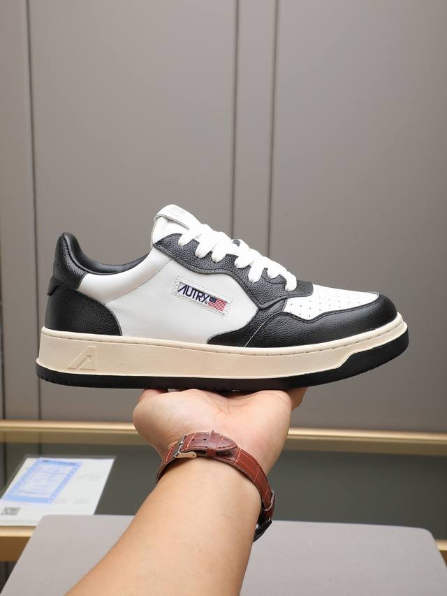 2025新款奥特里Autry黑白熊猫鞋 真皮拼色小白鞋！商品商標：Autr低帮休闲鞋 正碼碼數: 38-44 45定做 商品材料：鞋面进口头层牛皮，羊皮内里牛垫