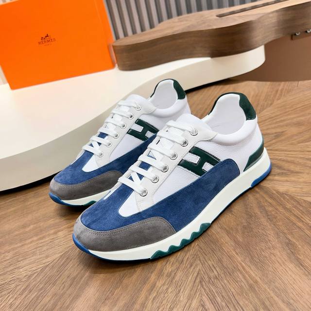 H 顶级代购 爱 炸街男神运动鞋新品来袭，专柜同步发售原厂配置，意大利进口原版牛皮面料，系带板鞋更潮达人透气舒适驾车必备，全进口水染牛皮里垫，鞋底：原厂特供原版