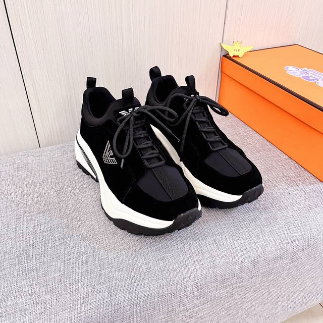 工厂p批 阿珂尼 路男鞋高端品牌 官网1：1最新力作：鞋面采用意大利官网原版专用科技布面料搭配摩挲牛皮原版舒适透气内里原版指定防滑大底制作让行走更加便捷舒适！独