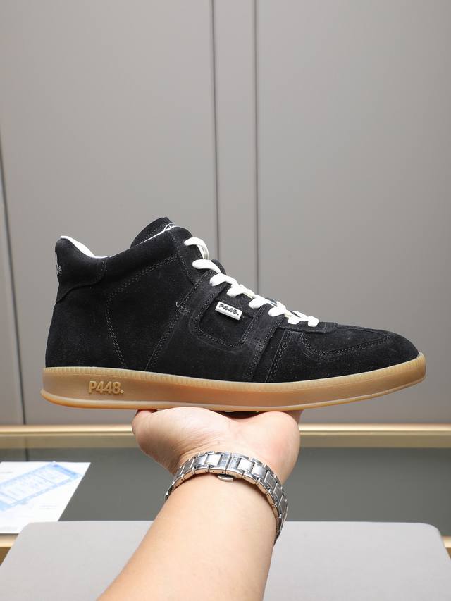 pp p620意大利品牌，专注于奢华街头风！设计上融合复古街头元素与现代潮流趋势！采用进口头层牛皮透气水染羊里！多色选！39-44 45 46定做