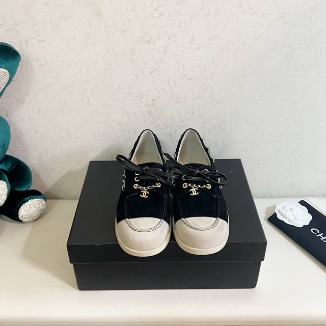 出厂价pp： ，香奈儿Chanel 新款休闲鞋，反绒面，羊皮里，Tpu轻质大底，35-40码