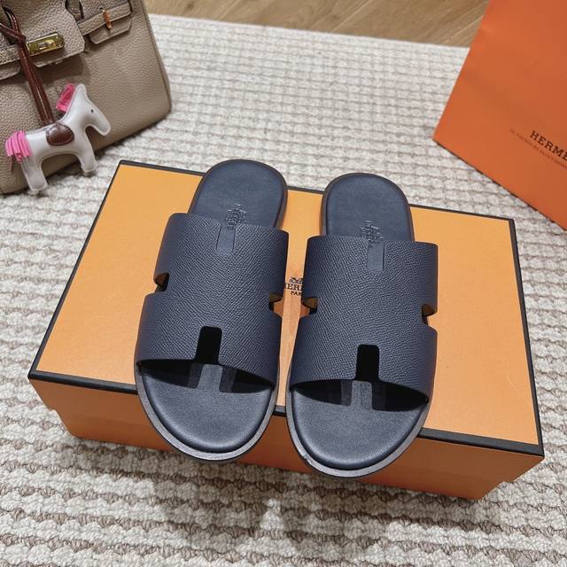 Hernes深蓝手掌纹爱马仕真皮面料、羊皮里、高端H男拖意大利耐磨真皮大底、市场急需货源：手工精细。原版复制、码数：39-46， 38.39.、45、46订制不