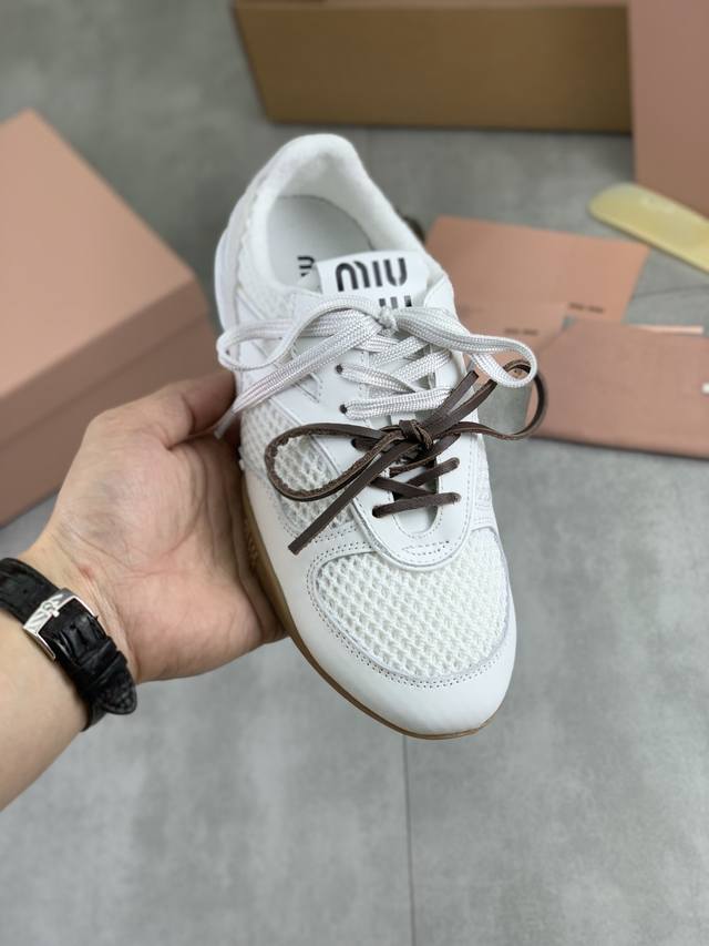 工厂p价p 实价 顶级版本Miumiu缪缪 X New Balance Nb530 休闲 运动鞋 阿甘鞋 德训鞋 原版购入开发做货 Miu Miu X New
