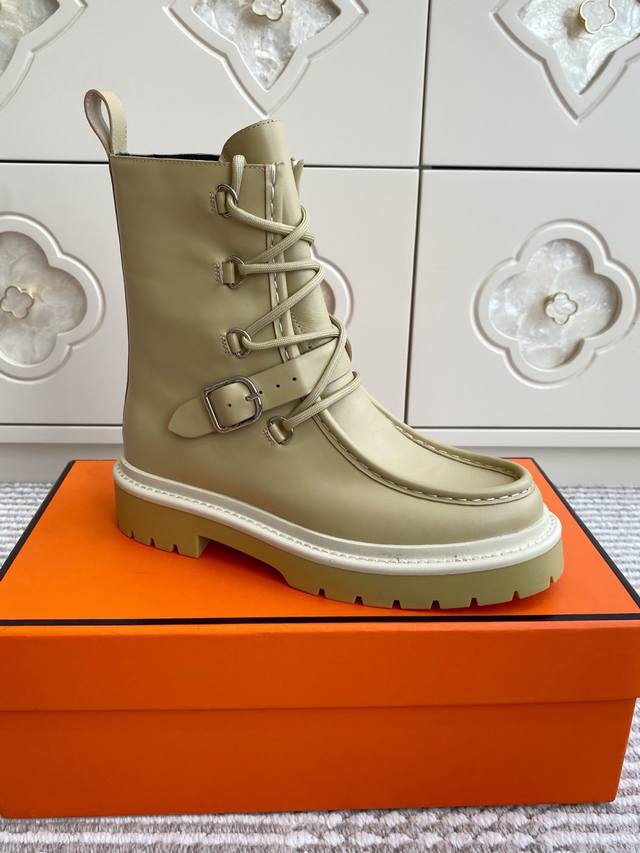 爱马仕骑士靴｜穿上秒变腿精的显瘦神器！** ** 专柜同步原版复刻｜细节控必入！** **进口特供牛皮**｜高丝光羊京可选，质感拉满，一眼高级！ **手工马克缝