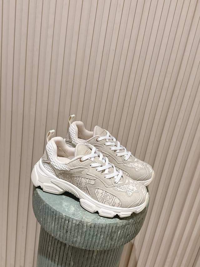 顶级版本：情侣款p :Dio* 25Ss 明星款 主推爆品 迪奥厚底运动鞋拖款 Dior Chrono 新款休闲运动鞋跑鞋老爹鞋 真的酷毙了，未来感十足 真的好