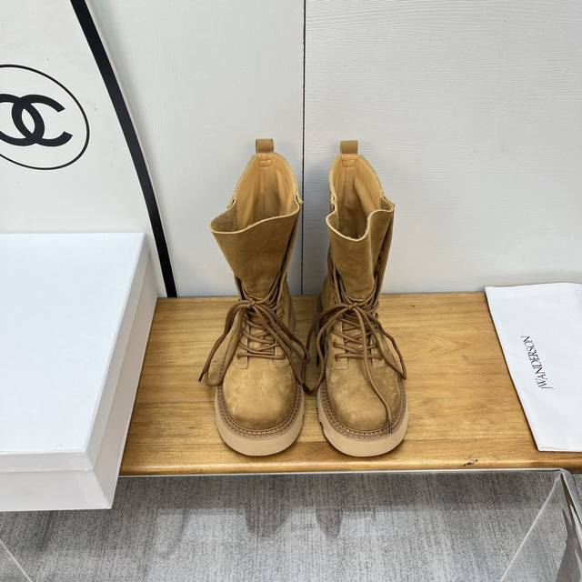 Jw Anderson马丁靴、超多网红明星种草 无敌显瘦马丁靴、 原版定制磨沙牛皮、牛皮内里 原版大底EⅤA发泡底 Size:35~90