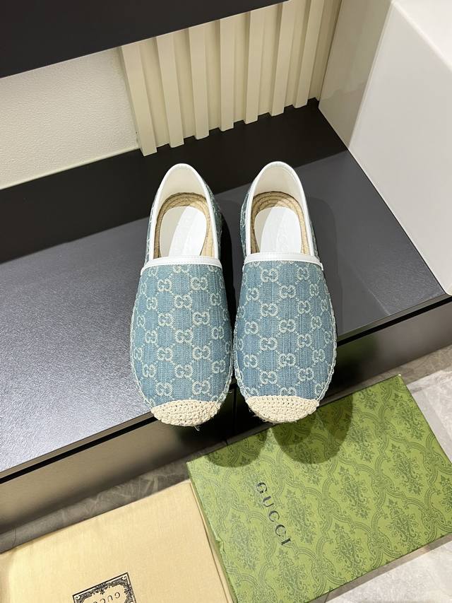 Guc*I G家新款渔夫鞋上新、官网1:1同步、顶级代购，品质做工都是极好品，官网1:1原版材料，进口牛皮1:1胶料，舒适透气，内里进口全羊皮舒适透气、霸气十足