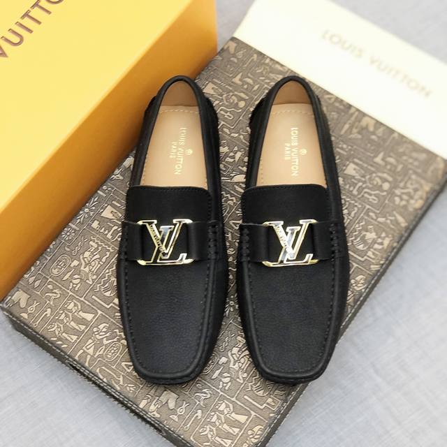 Ouis *Uitto* 男士豆豆鞋 官网同步 市场顶级版本 牛皮+杏色牛里 原版包装 。黑色，尺码：38-45。