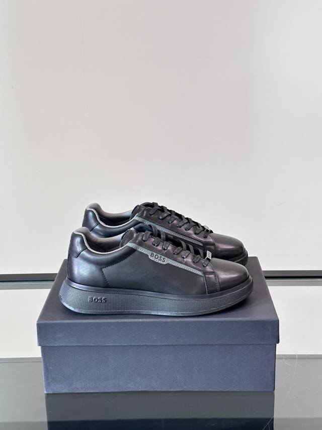 Bos＊ 男士休闲运动鞋，原版开模，头层牛皮材质，透气小牛皮内里，上脚柔软舒适 Tpu大底脚感轻便！ Size：39-44 45定制