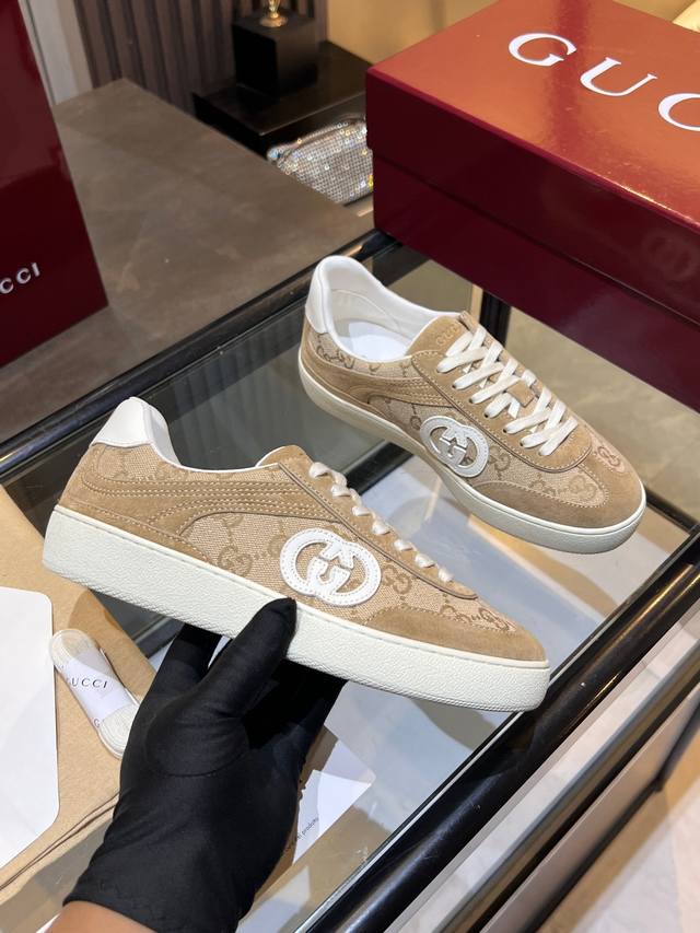 高版本出货，码数，男款39-44，女款可定做，批