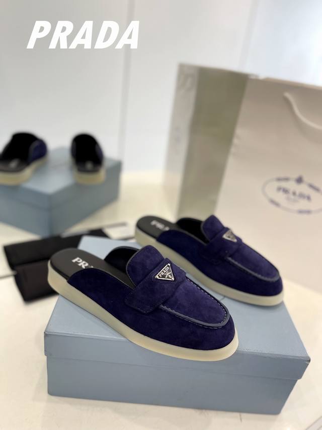 工厂p价 男20 顶级版本普拉达 情侣款 乐福鞋 半拖 低调奢华懒人鞋，富人的不二选择！ 软胶底素有踩云感之称～舒适度百分百 细腻羊猄鞋面，柔和而有质感！高级感