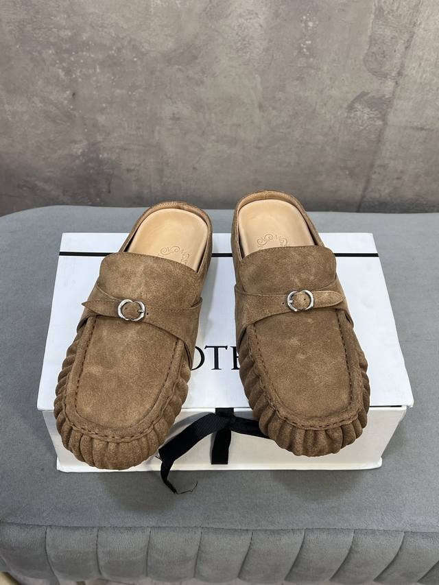 出厂 Cotemp Bahati Birken 巴哈提勃肯拖鞋麂皮绒面勃肯鞋 中古包头搭扣厚底半拖鞋 3Cm柔软脚床设计 鞋面：定制牛反绒 内里垫脚：水染牛皮