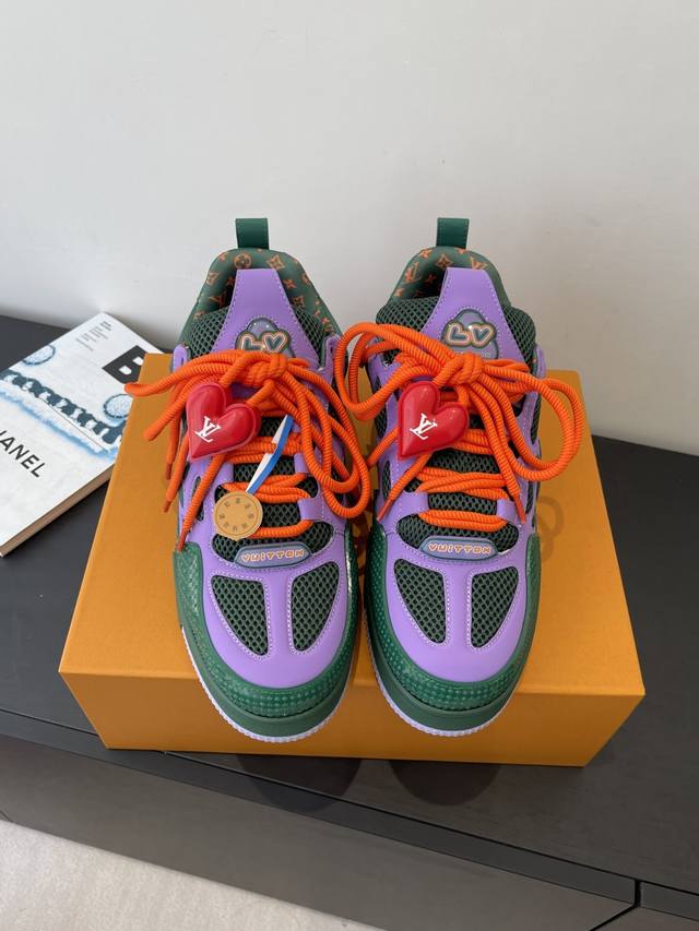 新版面 Louis Vuiton路易威登 Skate系列面包鞋滑板鞋 运动鞋 配饰60 Lv Skate从 年开始延续The View专业滑板鞋款，这种风格延续