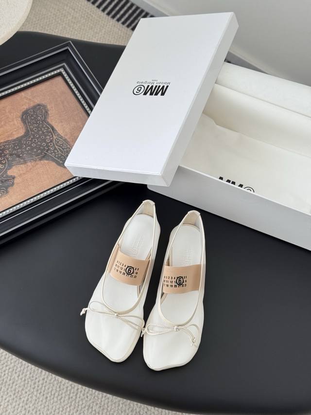 高定品质！Maison Margiela Mm6分趾鞋 Tabi 意产植鞣羊皮！ 欢迎对比 真正的原版大底！跟高5Cm Size:35-39 40定做