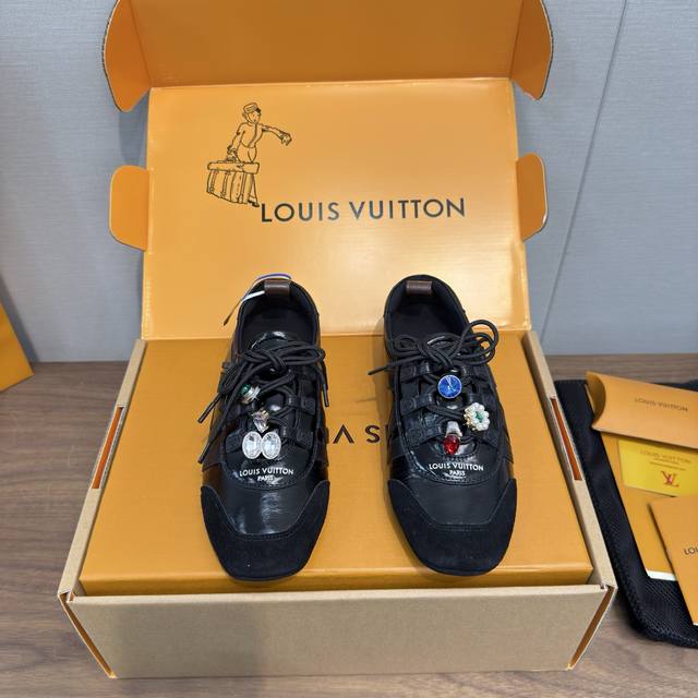Louis Vuitton路易威登驴牌春夏Sneakerina系列 芭蕾运动鞋 德训鞋 休闲便鞋 情侣款 高版本包装 配饰扣70 完美复刻Sneakerina