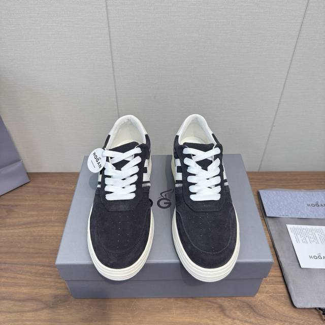 Hogan霍根2025 休闲运动鞋 厚底 高端系带板鞋 高版本 情侣款 这款由吴磊倾情代言 专柜同款 未来主义 奢潮款 全新Lnteractive Cube系列