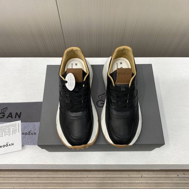 出厂价p Hogan 豪格早秋新款，檀健次同款系列，情侣款厚底休闲运动饼干鞋 最受欢迎的厚底休闲款式，舒适之余，6Cm的**效果，才是最贴心的，一如既往延续轻便