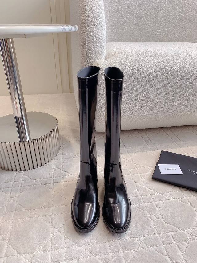 出厂价p Ysl新款骑士长靴 上脚超显腿长 硬挺帅气 效果惊艳！简约百搭单品！ 鞋面开边珠牛皮 内里垫脚羊皮 原版开模 尺码35-39 34 40定做
