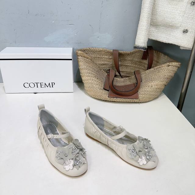 高品质出厂420！小众潮牌Cotem Aw春夏新款珠片花朵系列平底玛丽珍跳舞鞋奶奶鞋 你们催的花花系列鞋来啦 真的超级好看 代购级别 时髦精必备 原版定制进口小