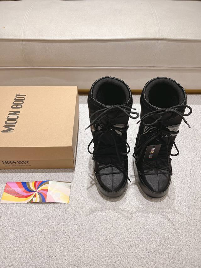 顶级版本p Moon Boot 25 最新 秋冬 丑萌雪地短靴 忘了Ugg吧，时髦人都在穿Moon Boot雪地靴 如果你难以接受Ugg的复兴那现在有一款更另类