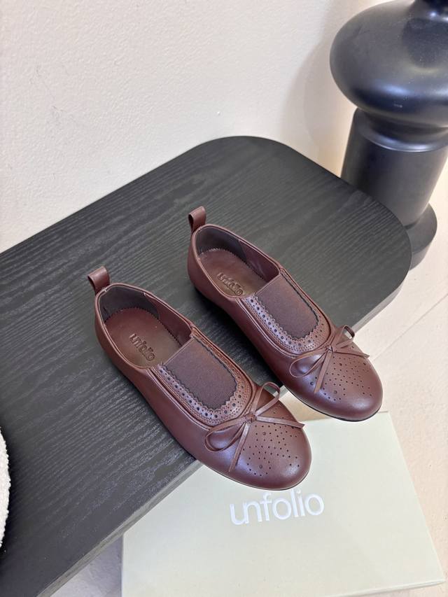 Unfolio26春夏超柔软芭蕾鞋 鞋身采用进口柔软牛油皮&超软金属皮 内里垫脚：水染羊皮 尺码35-39 40定制