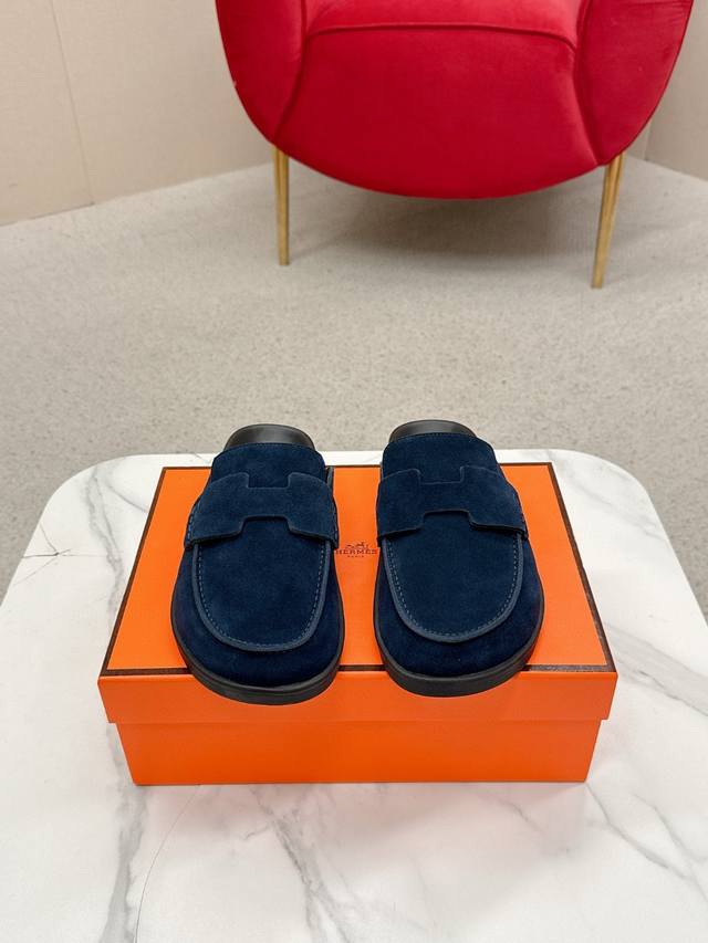 女款p 男款p Herme‘S爱仕 最新情侣款 勃肯拖鞋 老舅鞋 泰迪穆勒鞋H拖 原版购入开发 做货 爱仕Go系列 麂皮山羊皮和羊毛皮穆勒鞋，经典“H”型鞋面细