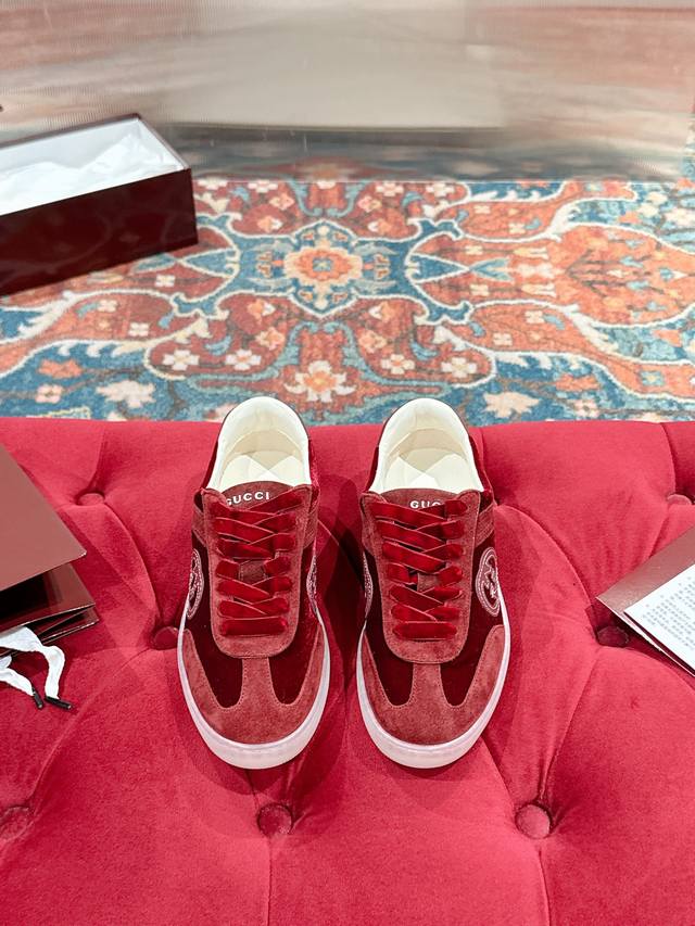 女p 男p Gucci 最新款 阿甘鞋 德训鞋 休闲鞋 复古时尚 简约高级 随意搭配 上脚非常轻便舒适鞋面原版牛皮面 网面拼接 羊皮内里 最新开模原版大底码数: