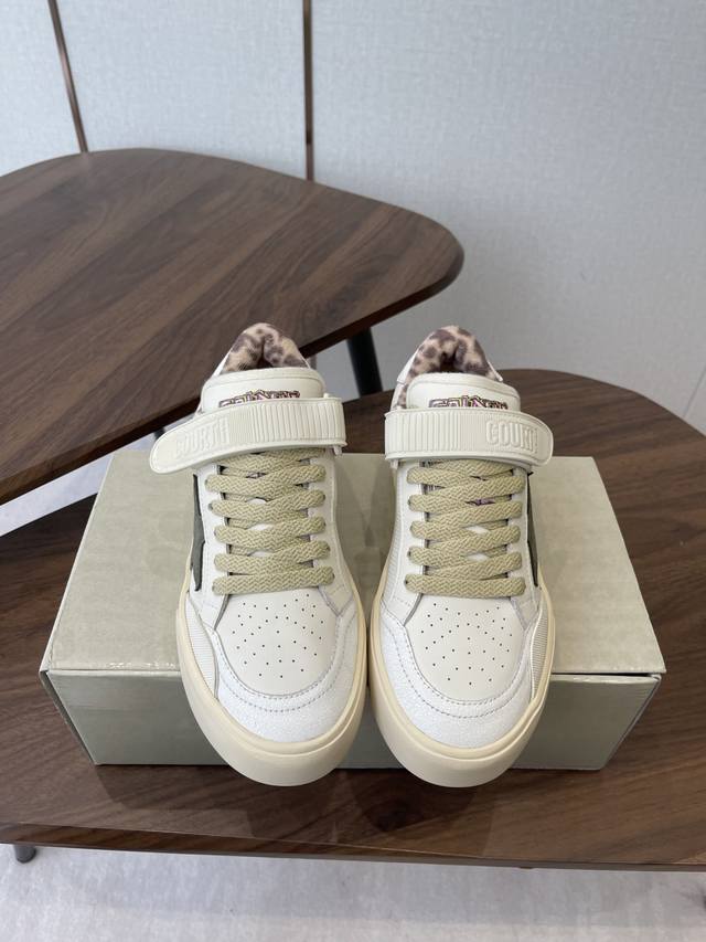 Ggdb最新 Forty2系列 厚底 做旧 星星 小脏鞋 休闲 运动鞋 原版购入开发 做货 这款Forty2 运动鞋展现了 1990年代的常青魅力 厚实的低帮廓