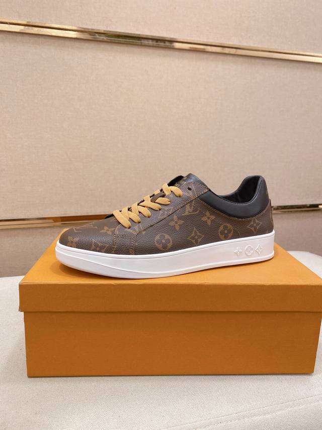 工厂P价 Louis Vuitton 路易威登 Lv 顶级新款专柜同步发售，鞋面意大利进口 Tpc材料，全进口羊皮内里，完全1比1复刻，鞋底：原厂特供原版底，独