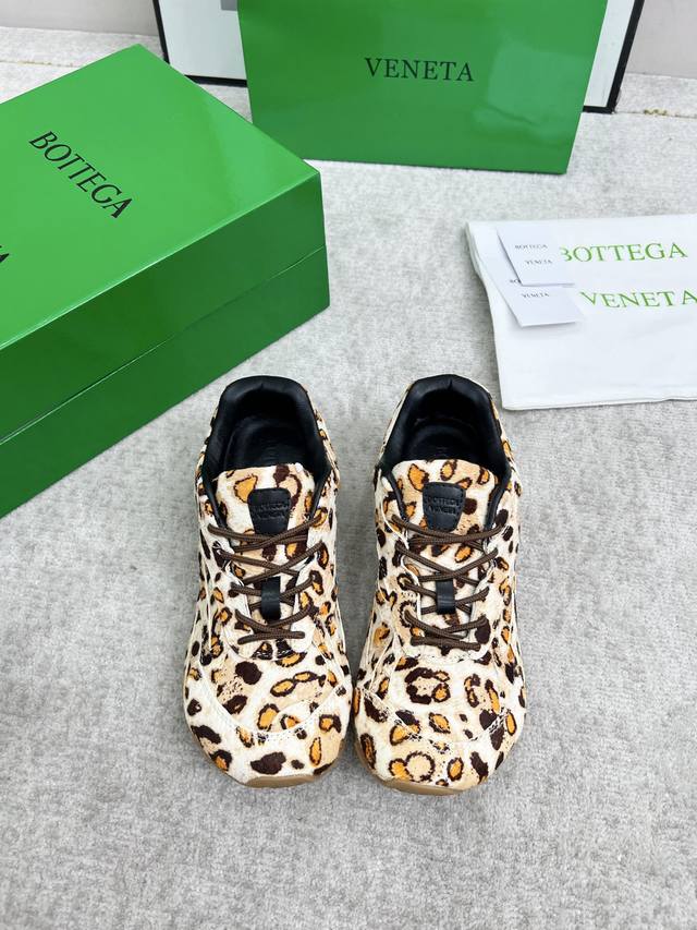 顶级版本 情侣款 DDD Bottega Veneta葆蝶家23Ss秋冬秀款Bv Orbit运动鞋 DDD 王一博 同款 情侣款休闲鞋老爹鞋！Runner运动鞋